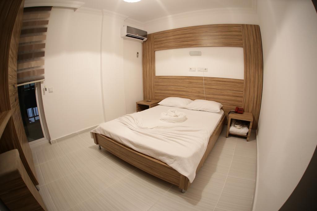 Araucaria Pension Antalya Rom bilde