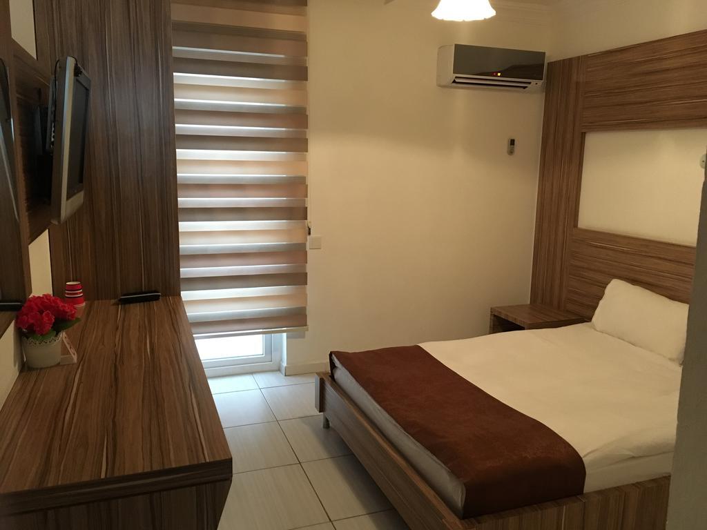 Araucaria Pension Antalya Eksteriør bilde